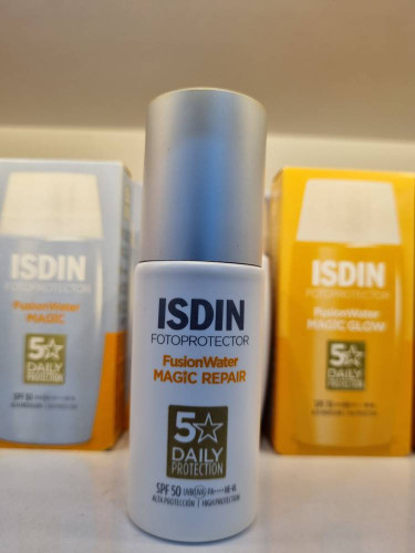 ضد آفتاب بیرنگ ایزدین فیوژن واتر SPF 50